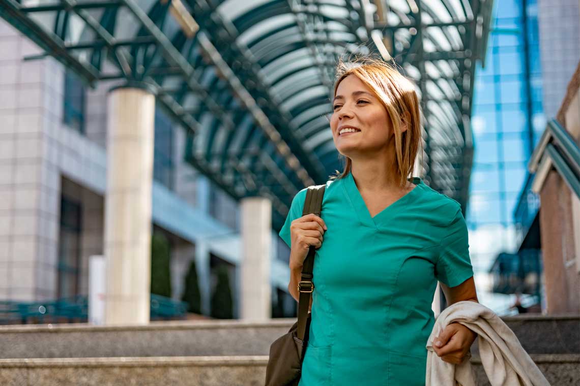 How to Become a Travel Nurse - Felician ABSN